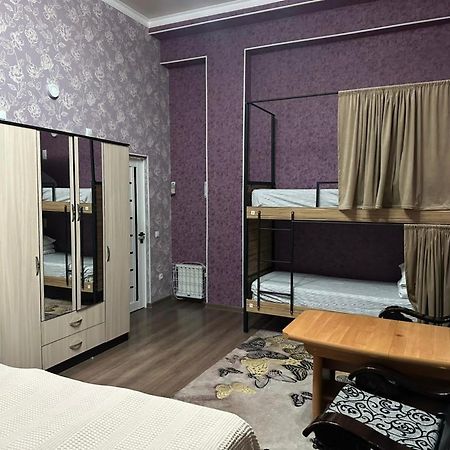 Sweet Home Hostel Bishkek Esterno foto