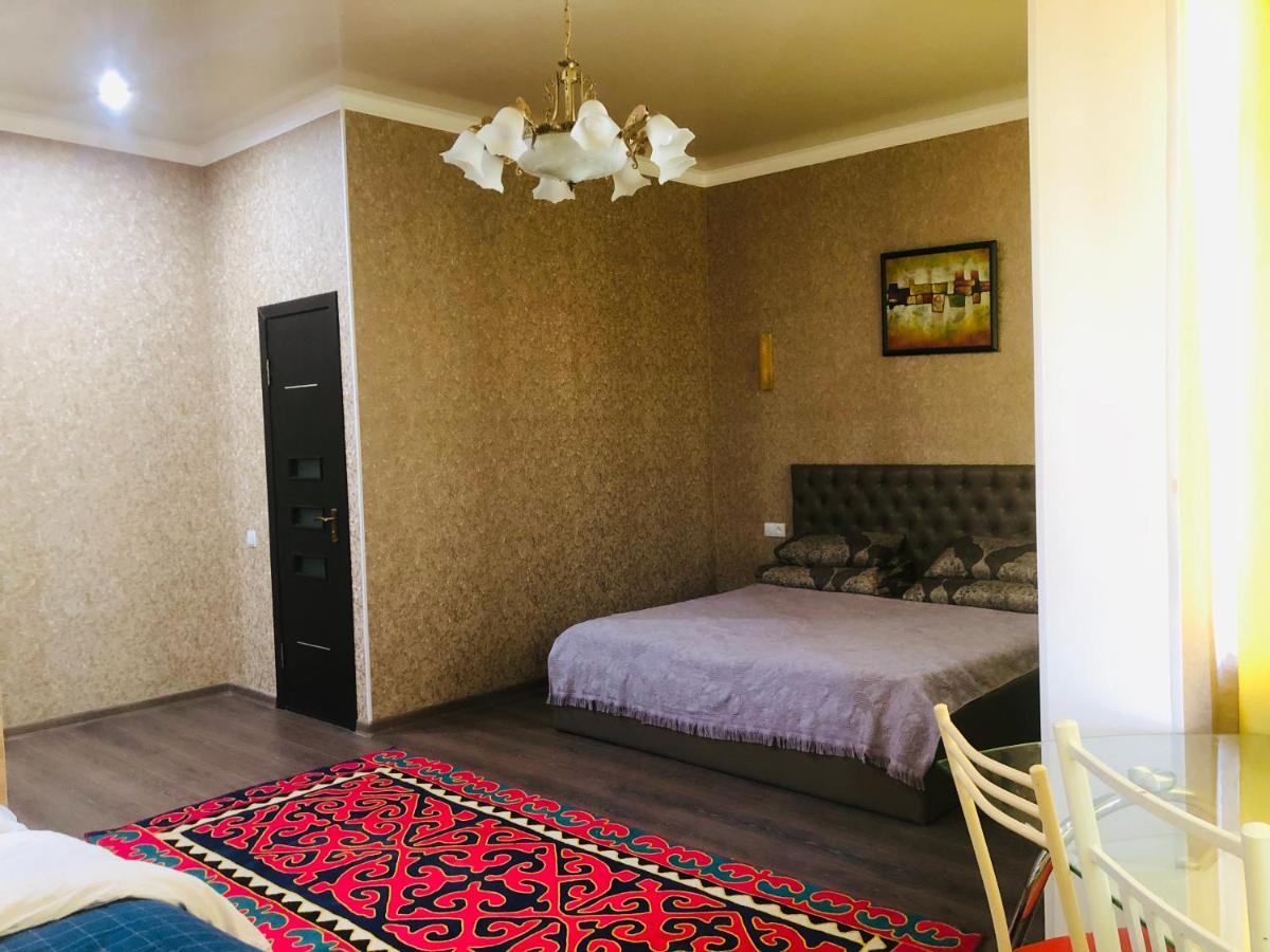 Sweet Home Hostel Bishkek Esterno foto