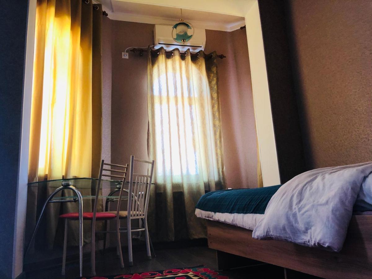 Sweet Home Hostel Bishkek Esterno foto
