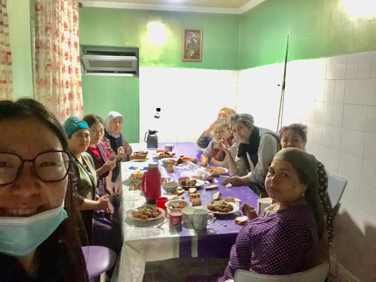 Sweet Home Hostel Bishkek Esterno foto