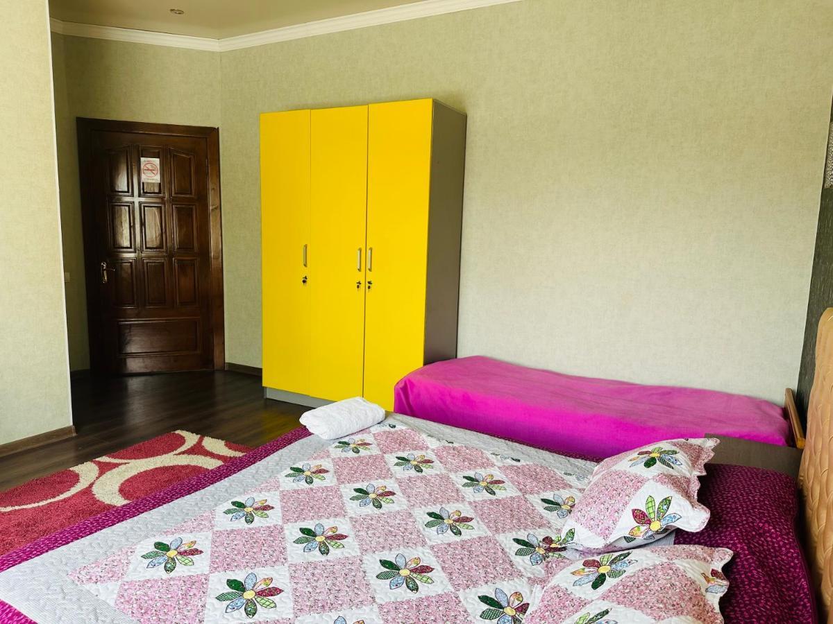 Sweet Home Hostel Bishkek Esterno foto