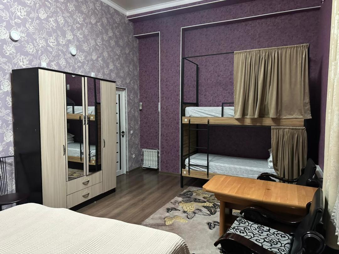 Sweet Home Hostel Bishkek Esterno foto