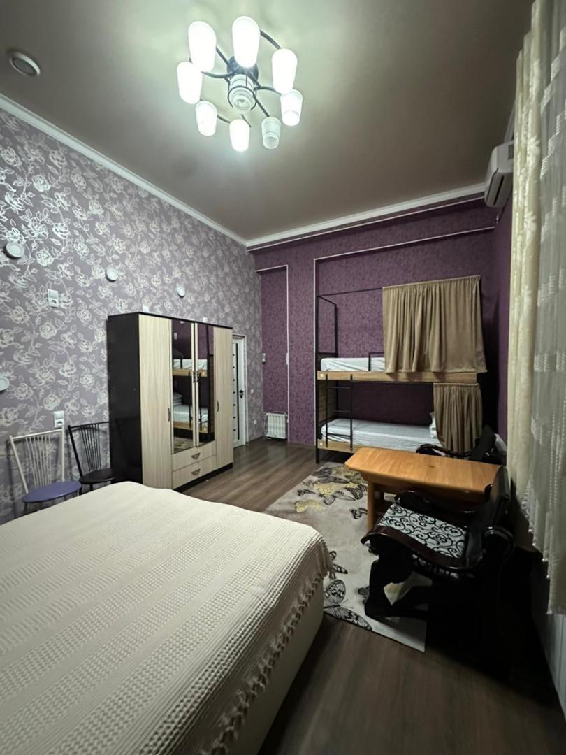 Sweet Home Hostel Bishkek Esterno foto